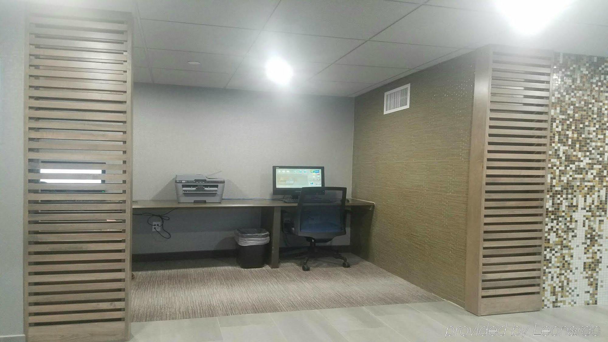 智选假日酒店 - 威廉斯堡布希花园区 外观 照片